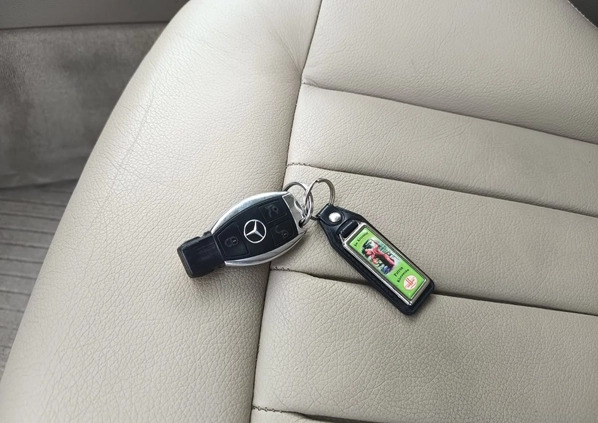 Mercedes-Benz Klasa E cena 52000 przebieg: 130000, rok produkcji 2010 z Łapy małe 326